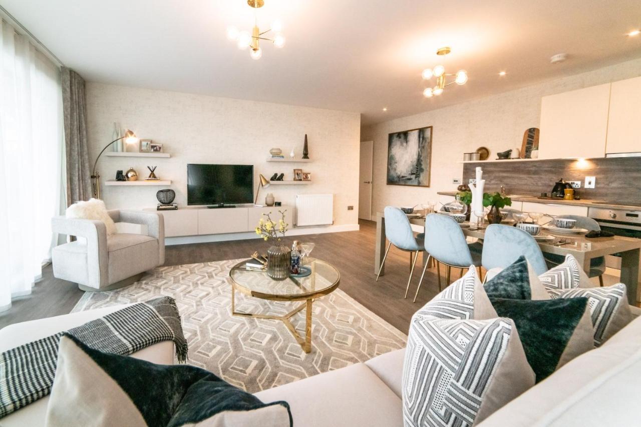 Seven Living Ashford - Modern And Spacious Apartments Eksteriør bilde