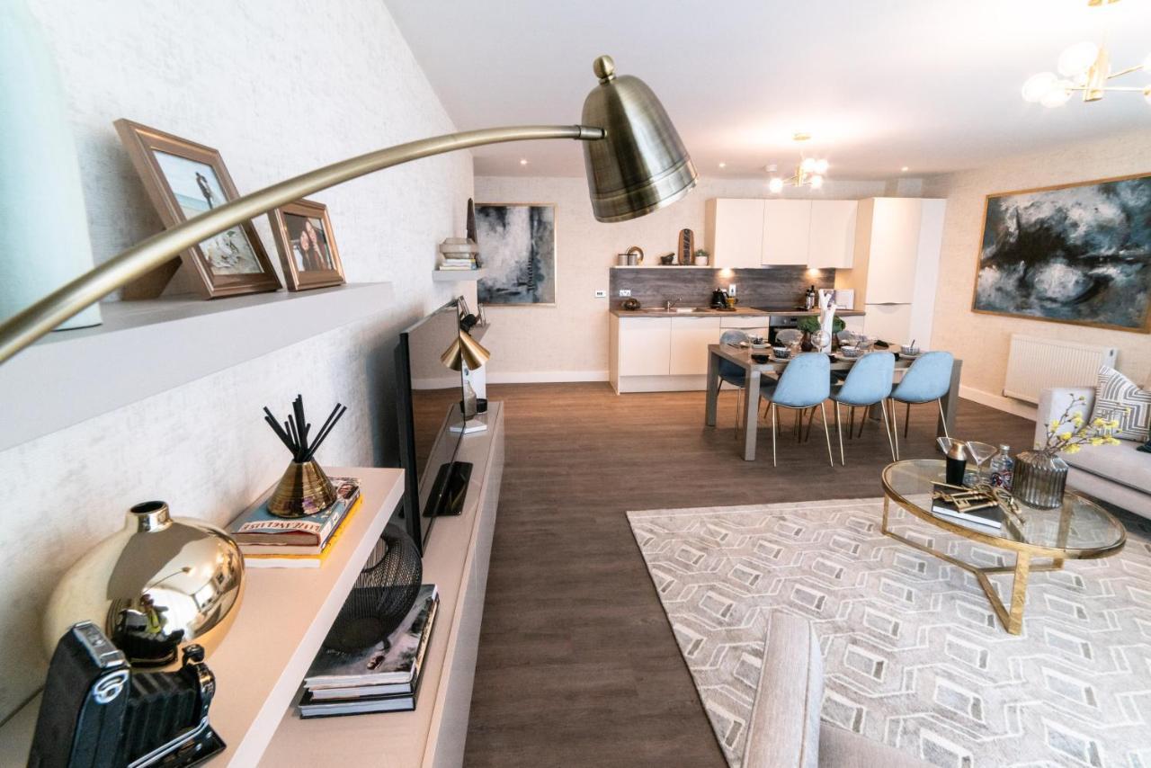 Seven Living Ashford - Modern And Spacious Apartments Eksteriør bilde