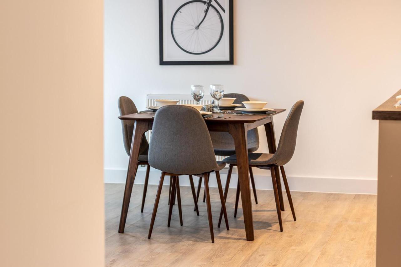 Seven Living Ashford - Modern And Spacious Apartments Eksteriør bilde