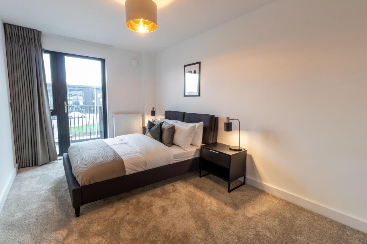 Seven Living Ashford - Modern And Spacious Apartments Eksteriør bilde