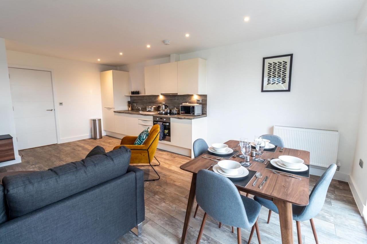 Seven Living Ashford - Modern And Spacious Apartments Eksteriør bilde