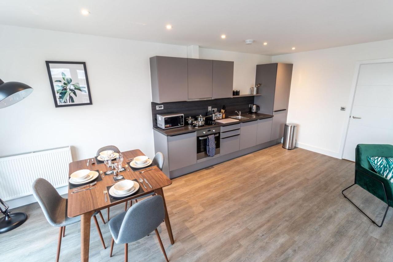 Seven Living Ashford - Modern And Spacious Apartments Eksteriør bilde