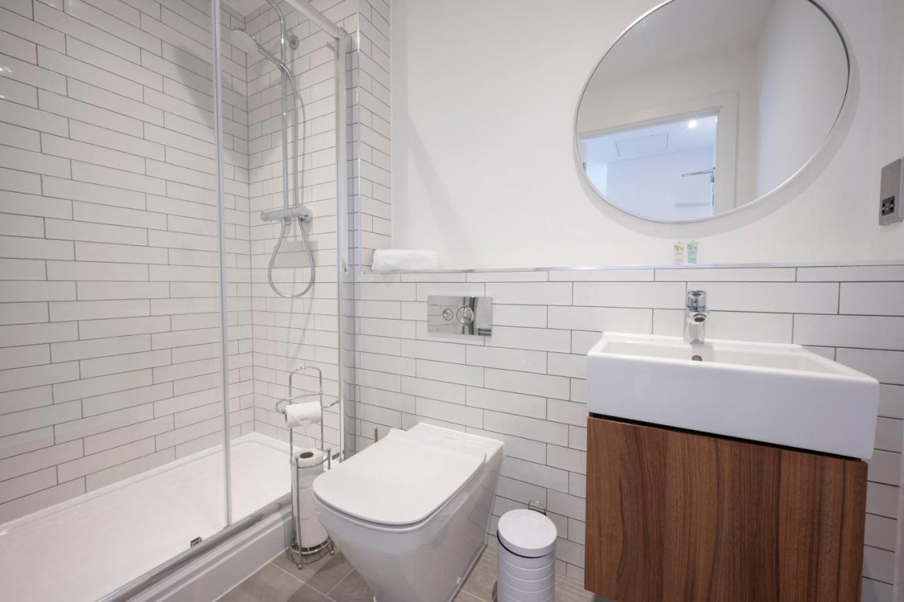 Seven Living Ashford - Modern And Spacious Apartments Eksteriør bilde