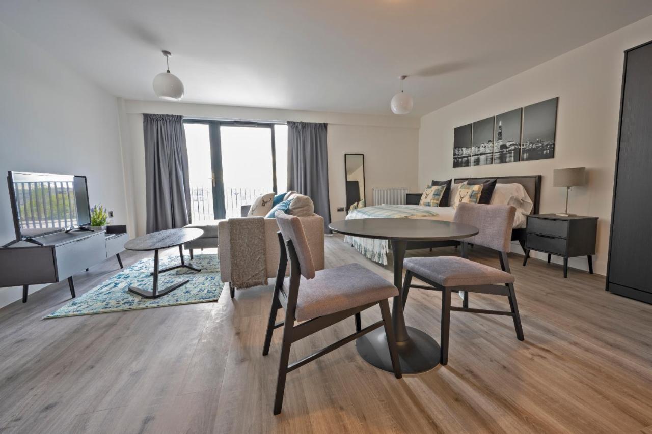 Seven Living Ashford - Modern And Spacious Apartments Eksteriør bilde